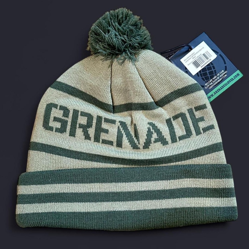 NWT 2015 Discontinued Brand Grenade Army Deadstock Pom Pom Beanie